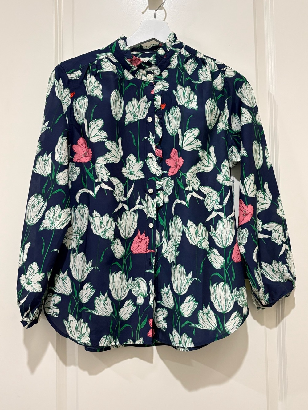 Trovata Top In Evening Tulip Print with Ruffle Detail & 3/4 Sleeves S NWT